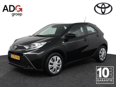 Zwart Occasion 2024 Toyota Aygo X Play SUV | € 17.550 (Eerlijke prijs)