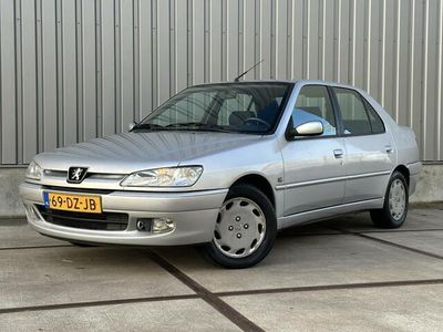 Peugeot 306