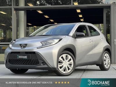 Grijs Gebruikt 2022 Toyota Aygo X Play SUV | € 15.545 (Goede deal)