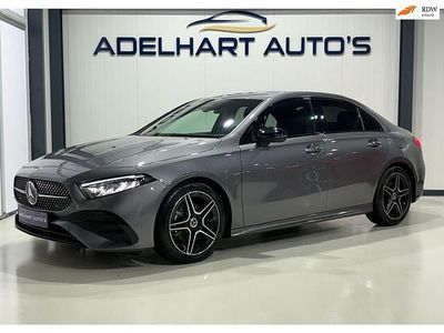 Grijs Gebruikt 2023 Mercedes A200 AMG line Sedan | € 29.950 (Goede deal)