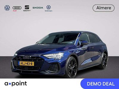 Blauw, metallic lak Gebruikt 2025 Audi A3 Sportback e-tron S-Line Hatchback | € 39.749 (Iets duurder)