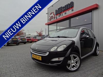 tweedehands Smart ForFour 1.1 pure NL-auto lmv two tone lage km.stand