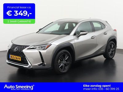 Grijs Gebruikt 2025 Lexus UX Executive Line SUV | € 28.190