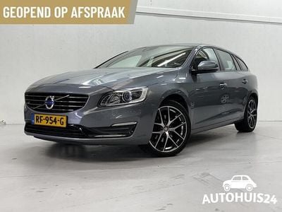 Grijs Gebruikt 2017 Volvo V60 Dynamic Stationwagen | € 19.925 (Eerlijke prijs)
