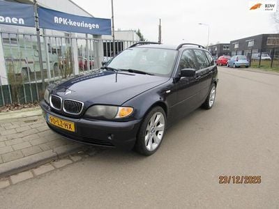 Blauw Gebruikt 2003 BMW 320 Executive Stationwagen | € 2.650 (Goede deal)