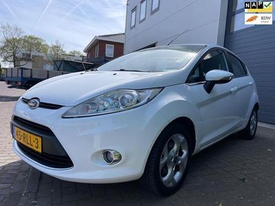 tweedehands Ford Fiesta 1.25 Titanium/Cruise-c/Climate-c/PDC/1eigenaar/Dea