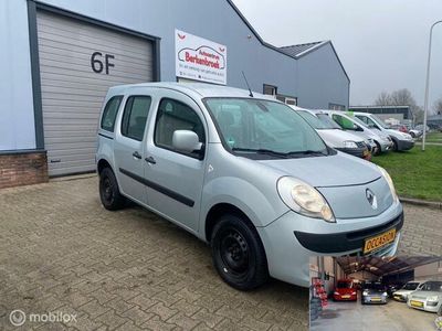 tweedehands Renault Kangoo FAMILY 1.6-16V Privilège