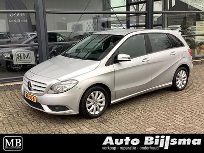 Grijs Gebruikt 2012 Mercedes B180 Ambition MPV | € 12.499 (Eerlijke prijs)