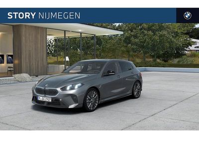 Grijs Nieuw 2025 BMW 120 Executive Hatchback | € 58.315 (Iets duurder)
