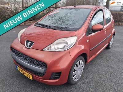 Occasion Peugeot 107 68 PK (50 kW) 2011 Oranje Hatchback