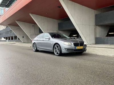 BMW 523