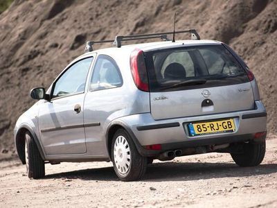 tweedehands Opel Corsa 1.2-16V Rhythm