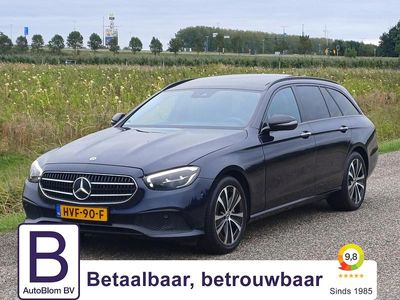 Blauw Gebruikt 2021 Mercedes E300 Avantgarde Stationwagen | € 33.245 (Goede deal)