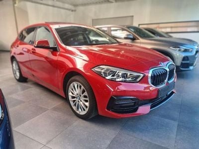 Occasion BMW 118 Sport Line 136 PK (100 kW) 2024 Rood Hatchback