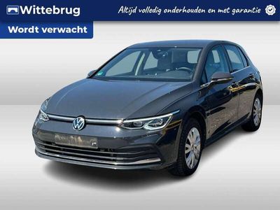 tweedehands VW Golf VIII 1.4 eHybrid Style DSG Automaat Navigatie / Bluetooth / LM velgen /