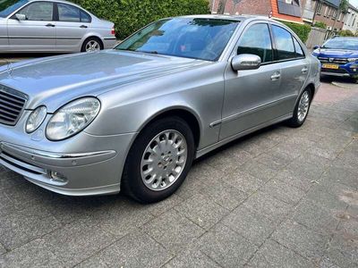 Mercedes E240