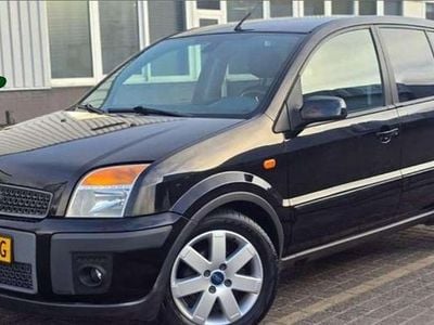 Zwart Gebruikt 2009 Ford Fusion Futura MPV | € 3.250 (Eerlijke prijs)