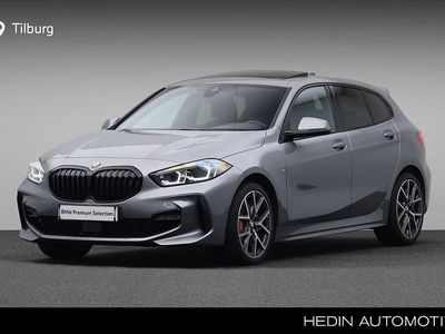 Grijs Gebruikt 2024 BMW 118 M Sport Hatchback | € 35.880 (Eerlijke prijs)