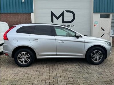 tweedehands Volvo XC60 2.0 D4 FWD Kinetic / LED / Dealer onderhouden