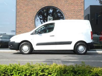 tweedehands Peugeot Partner 120 1.6 HDI L1 XT Euro5, Schuifdeur