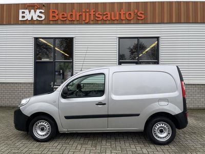 Zilver Occasion 2016 Renault Kangoo Komfort MPV | € 7.950 (Duur)