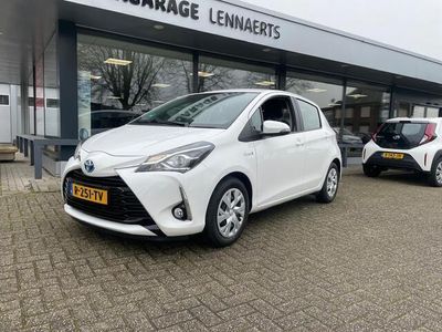 tweedehands Toyota Yaris 1.5 Hybrid Active Rijklaarprijs / 12 mnd garantie