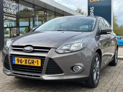 tweedehands Ford Focus 1.0 5-drs EcoBoost Titanium '' Schuifdak - PDC - Trekhaak - Clim