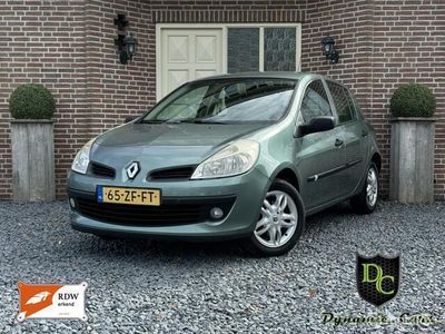 tweedehands Renault Clio R.S. 1.2 TCE 101PK 5d Business Line *Airco *Allseason