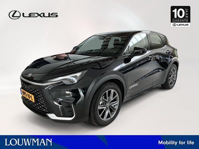 Zwart Occasion 2025 Lexus LBX SUV | € 36.990 (Eerlijke prijs)
