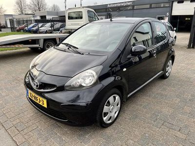 tweedehands Toyota Aygo 1.0-12V + Airco - 5Drs