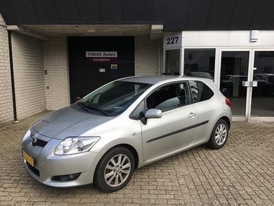 Grijs Gebruikt 2008 Toyota Auris Luna Hatchback | € 2.999 (Eerlijke prijs)