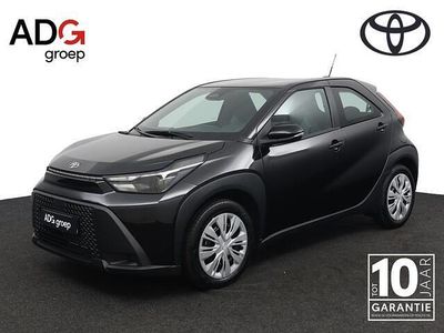 Zwart Nieuw 2025 Toyota Aygo X Play SUV | € 24.395 (Eerlijke prijs)