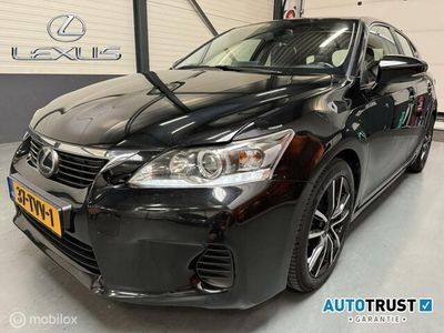 Lexus CT200h