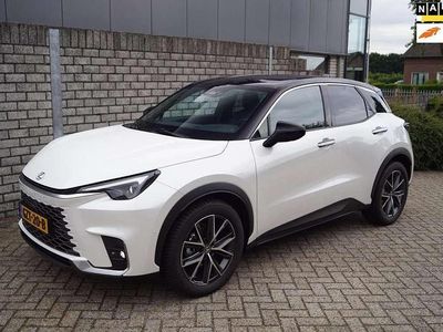 Lexus LBX