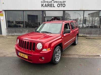 Rood (metallic) Gebruikt 2009 Jeep Patriot Limited SUV | € 10.950