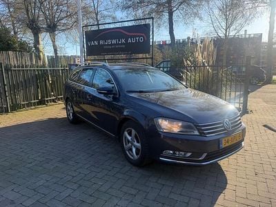 Occasion VW Passat Comfortline 105 PK (77 kW) 2012 Blauw Stationwagen