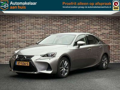 Lexus IS300h