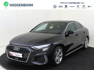 Zwart Gebruikt 2020 Audi A3 Basis Sedan | € 27.950 (Eerlijke prijs)