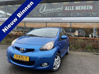 Blauw Gebruikt 2010 Toyota Aygo Hatchback | € 2.950 (Eerlijke prijs)