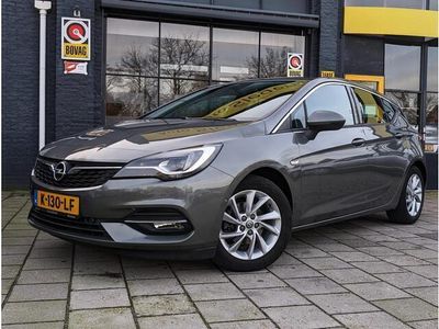 tweedehands Opel Astra 1.2 Elegance | 145PK | Afn. Trekhaak | Half Leder | Camera | Apple Carpl | Android Auto | Tel | Navi | Park. Sensoren