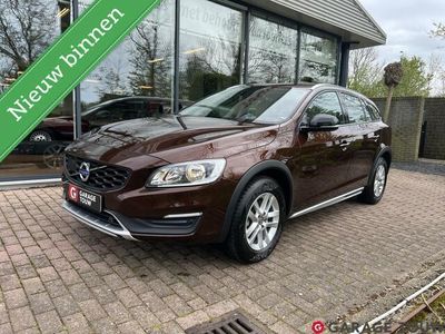 tweedehands Volvo V60 CC 2.0 D3 Summum