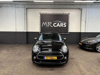 Zwart Gebruikt 2015 Mini ONE Hatchback | € 7.750 (Eerlijke prijs)