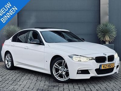 Wit Occasion 2016 BMW 330 Executive Sedan | € 21.950 (Eerlijke prijs)