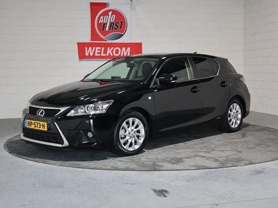 Lexus CT200h