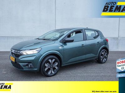 Groen Occasion 2025 Dacia Sandero Journey Hatchback | € 19.250 (Eerlijke prijs)