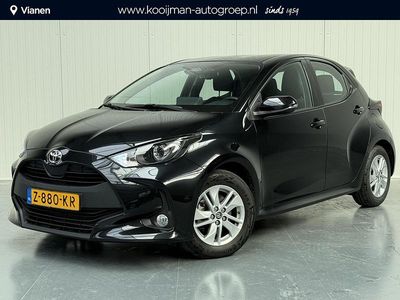 Occasion Toyota Yaris Hybrid Active 116 PK (85 kW) 2024 Night sky black metallic (zwart metallic) Hatchback