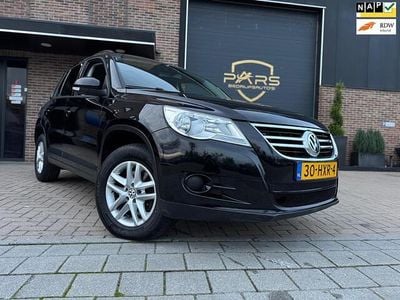 Zwart (metallic) Gebruikt 2009 VW Tiguan Comfortline SUV | € 6.650 (Eerlijke prijs)
