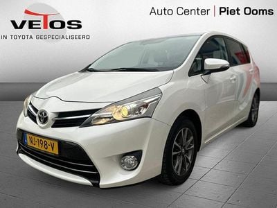 Wit (metallic) Occasion 2014 Toyota Verso MPV | € 10.950 (Eerlijke prijs)