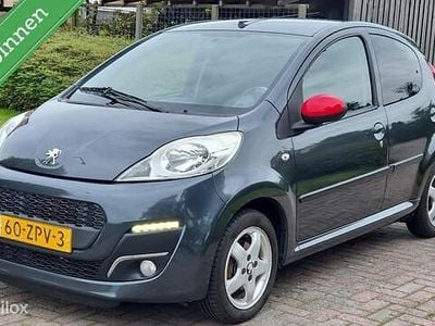 Grijs Gebruikt 2013 Peugeot 107 Sportium Hatchback | € 3.499 (Eerlijke prijs)