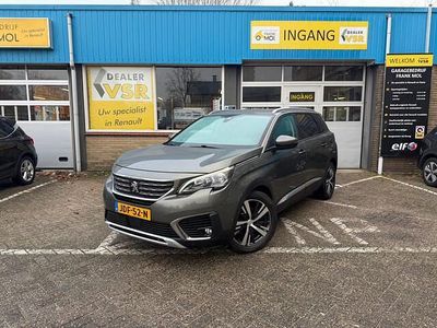 Grijs Occasion 2017 Peugeot 5008 Allure SUV | € 18.950 (Iets duurder)